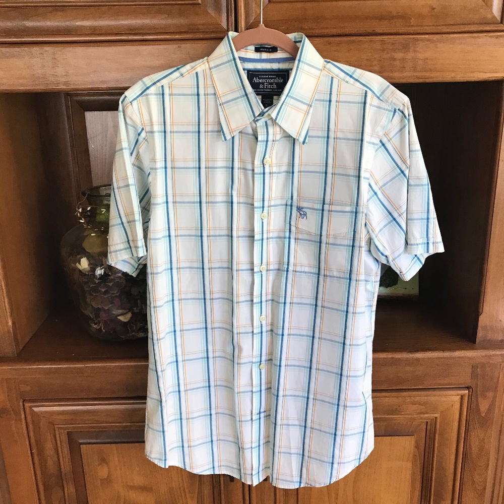 Abercrombie men's XL short sleeve plaid cotton shirt worn twice-great condition
